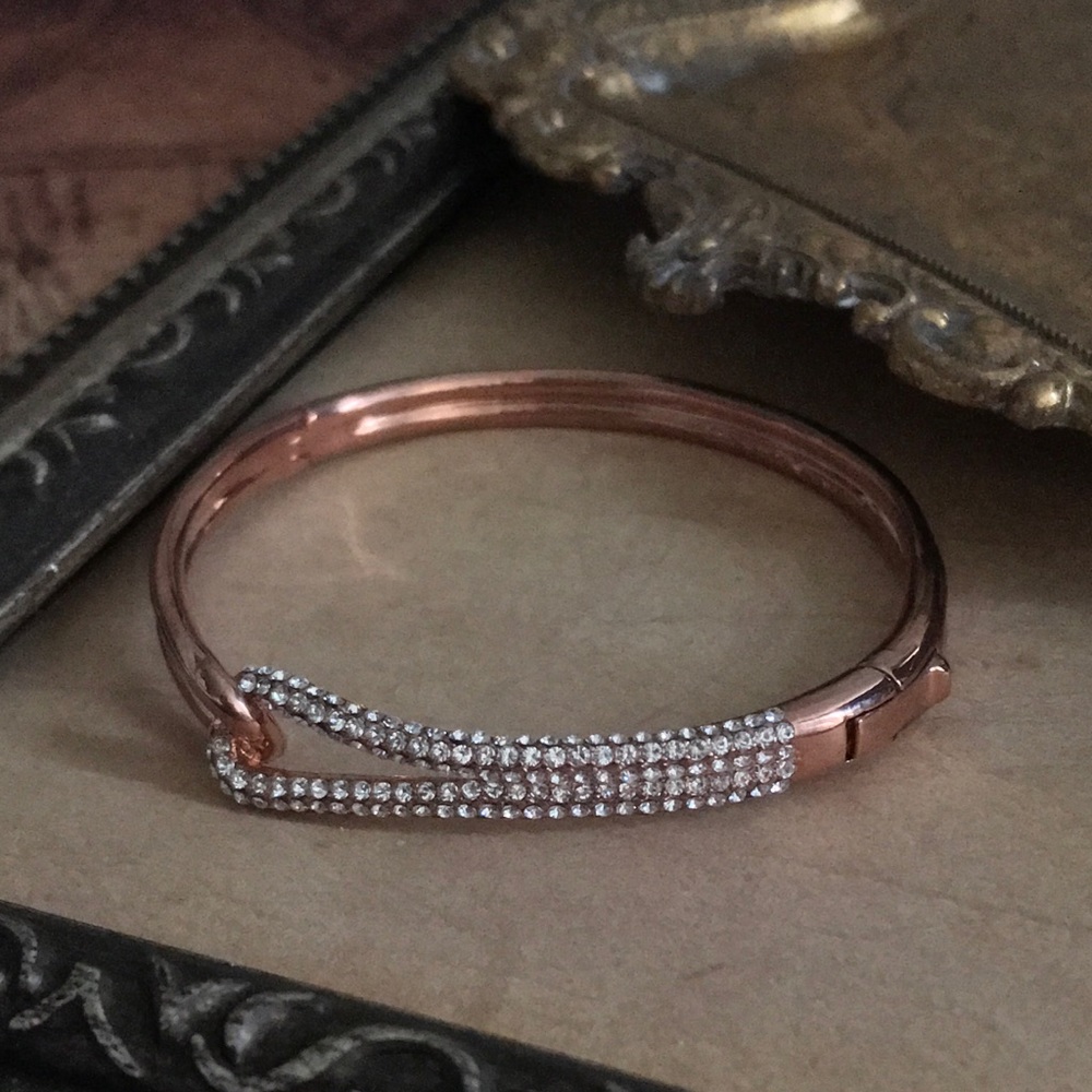 Kate Spade • Rose Gold Get Connected Bangle - Picture 3 of 5